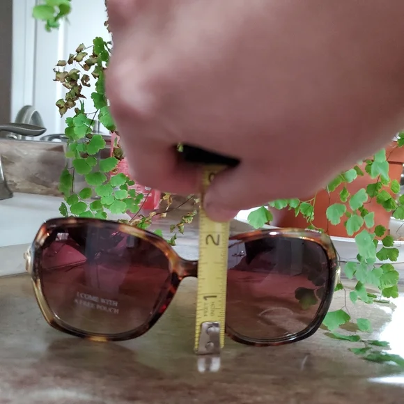 OASIS | Rhinestone Sunglasses in Tortoise Shell NWT - Picture 16 of 16